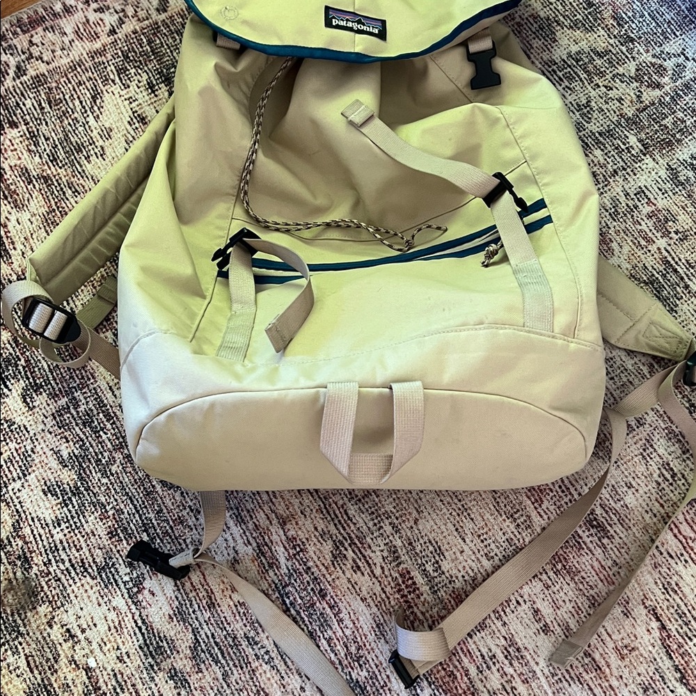 Patagonia Light Yellow and Tan Outdoor Top-Load Backpack - Picture 3 of 4